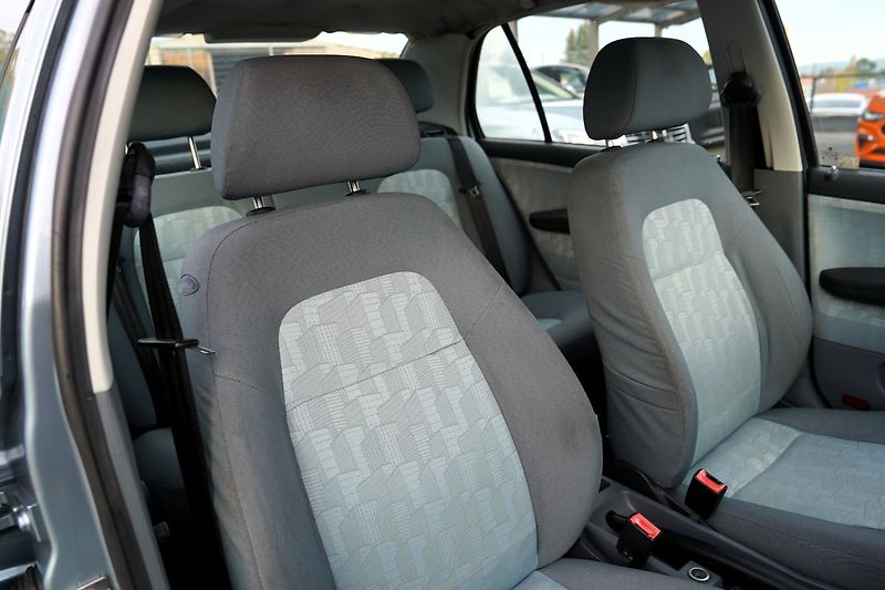 Škoda Fabia 1.9 TDI,100 PS/klima/alarm - fotka 24 z 34