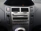 Toyota Yaris 1,3 i 73kW 2.maj.ČR STK - náhled 10