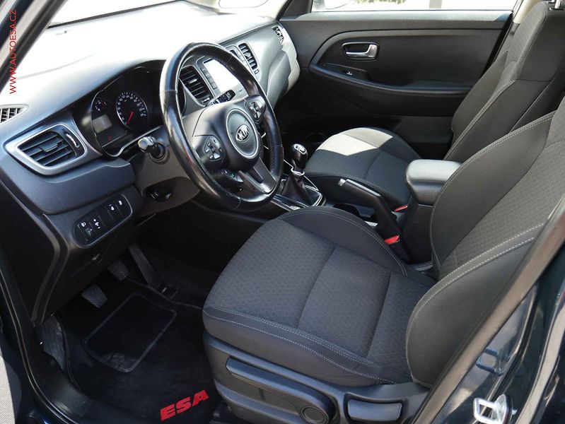 Kia Carens (2017) 1.6GDi, 1.maj,ČR, Navi, park - fotka 9 z 22