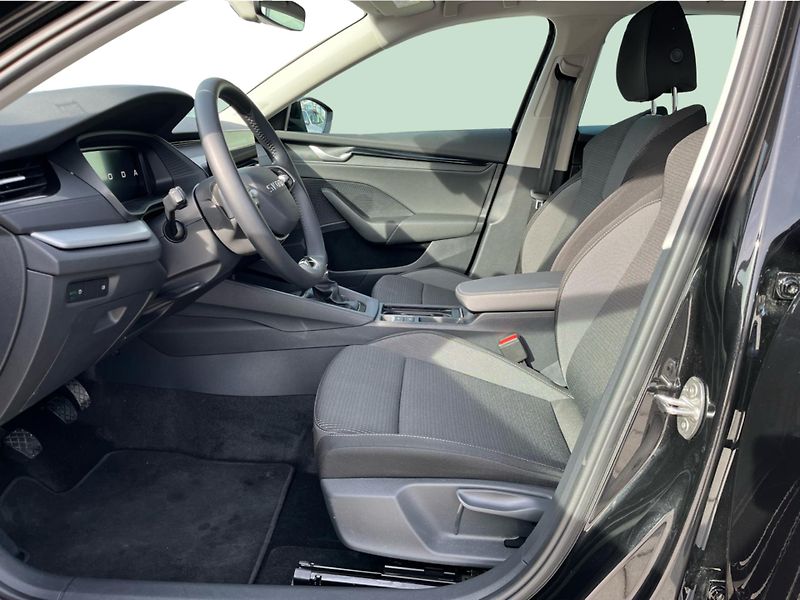 Škoda Octavia 1.5 TSI 85 kW SELECTION - fotka 11 z 28