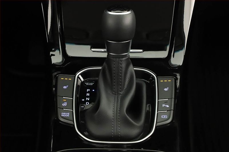 Hyundai i30 (2025) Style 1.5 T-GDI MHEV 48V - fotka 9 z 14