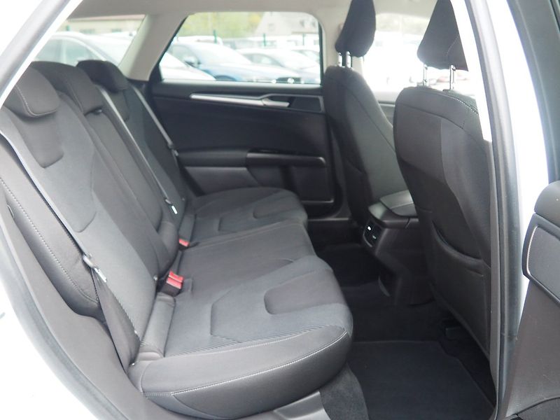 Ford Mondeo (2018) 2.0 TDCi,110kW, Titanium, Aut. - fotka 16 z 37