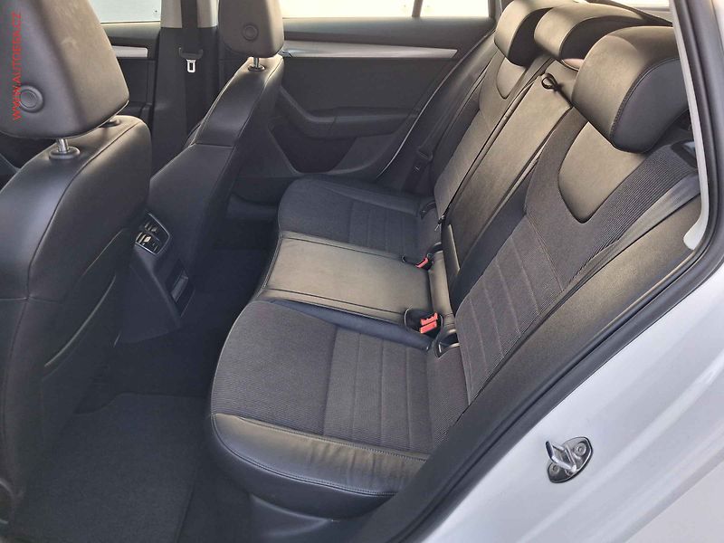 Škoda Octavia (2013) 1.6 TDi, Elegance, DSG, TZ - fotka 10 z 17