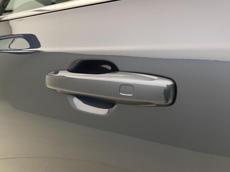 Volvo XC90 (2026) B5 AWD AUT BRIGHT ULTRA 7míst - fotka 19 z 74