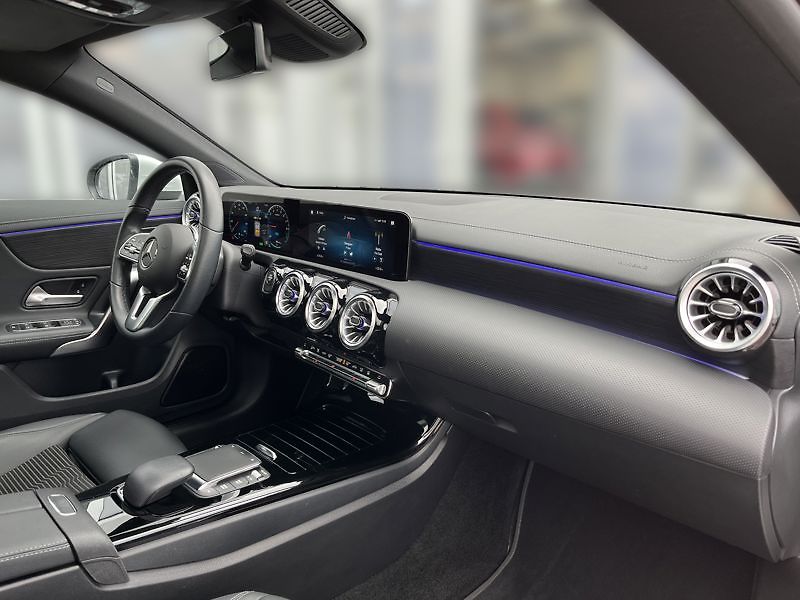 Mercedes-Benz CLA Třída 250 e kupé - fotka 15 z 18