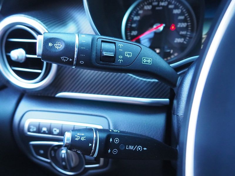 Mercedes-Benz Třídy V (2018) 250d 4Matic, 360 Kamera - fotka 27 z 38