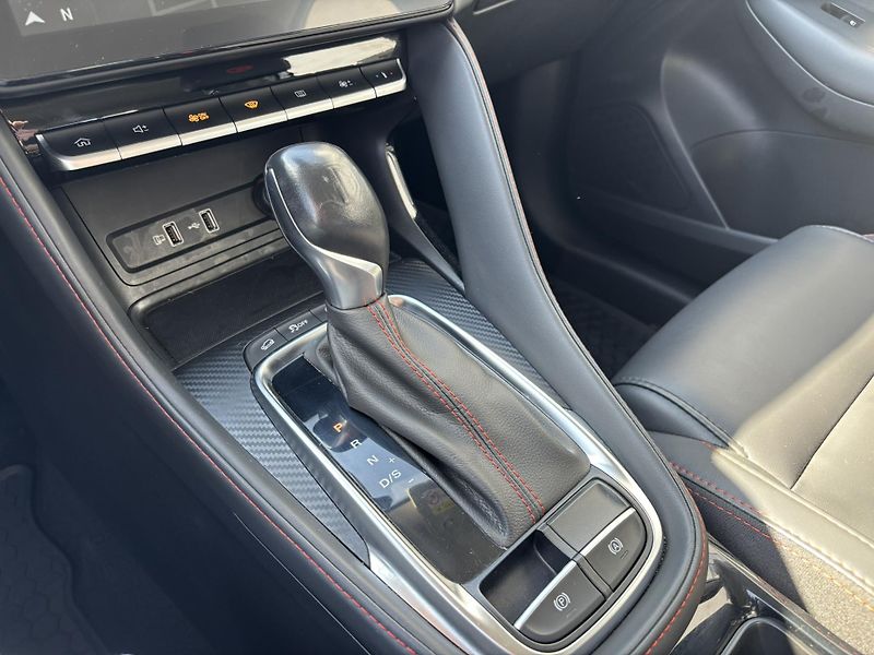 MG ZS (2023) Exclusive 1.0 TGI - fotka 16 z 19