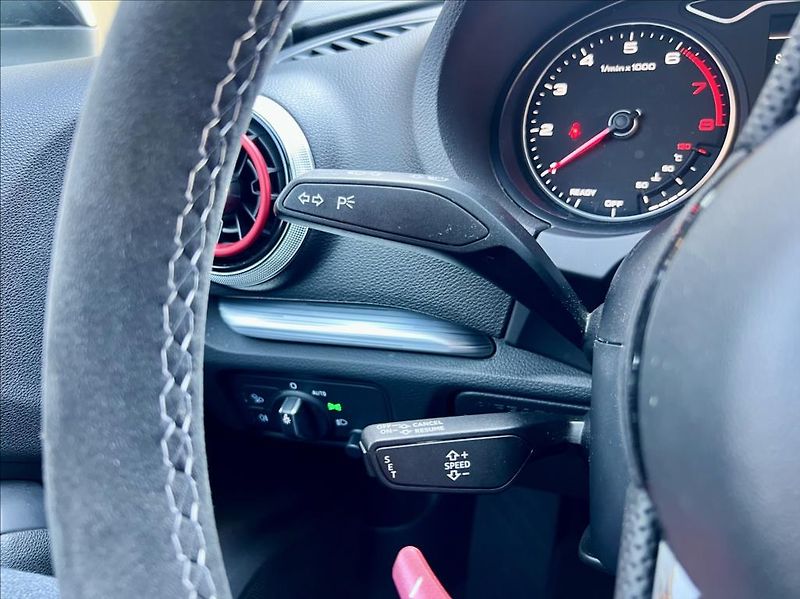 Audi A3 35 TFSi  LED  KLIMA  110kw - fotka 22 z 40