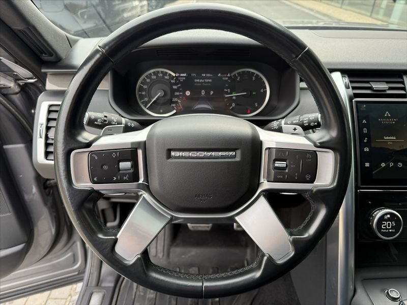 Land Rover Discovery 3,0 R-DYNAMIC SE D300 - fotka 14 z 26