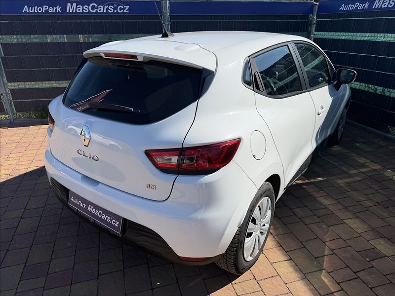Renault Clio 1.5 dCi - fotka 5 z 10
