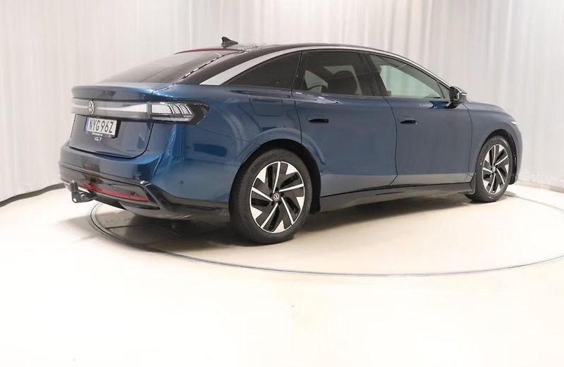 Volkswagen ID.7 Pro 360k Tažné Matrix Masáž - fotka 4 z 12