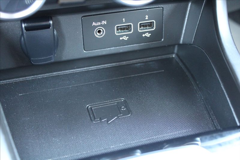 Renault Arkana 1,3 TCe  ČR,1.MAJ,A/T,INTENS - fotka 18 z 38