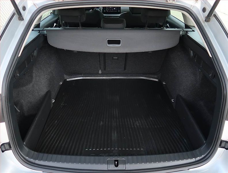 Škoda Octavia (2023) Ambition 2.0 TDI - fotka 13 z 18