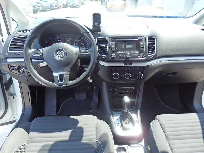 Volkswagen Sharan 2.0 TDI 103kW DSG, DIGI. KLIMA - fotka 17 z 38