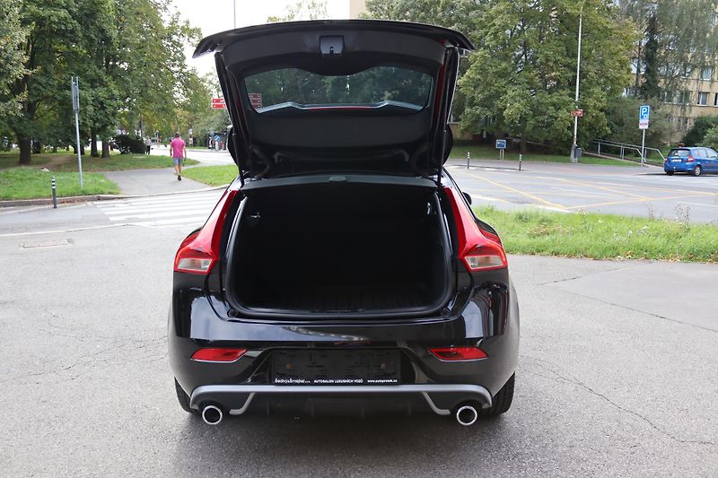 Volvo V40 Volvo V40 R-Design 140kW - fotka 42 z 55