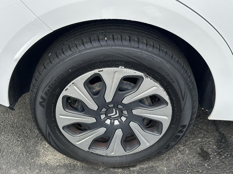 Citroën C3 (2014) 1.0 / 50kW *KLIMA* 1.Maj.  - fotka 28 z 31