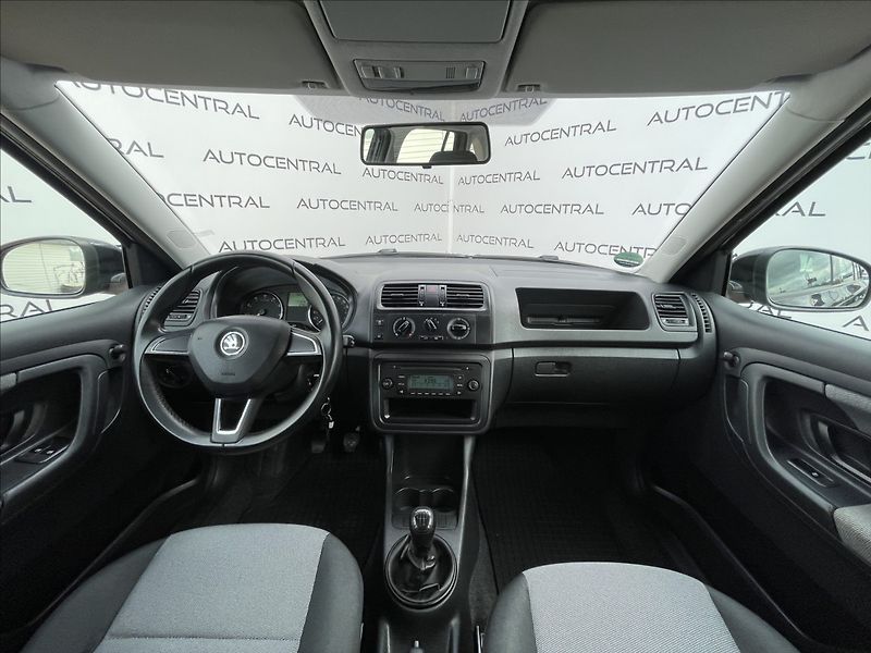Škoda Fabia 1,2 TSi,63kW,po servisu - fotka 15 z 20