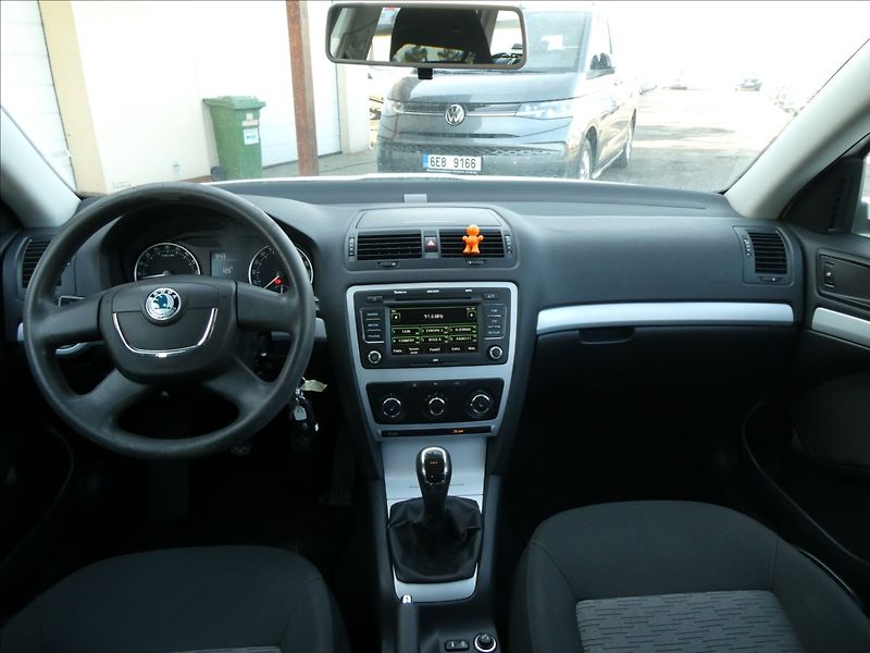 Škoda Octavia 1,6 TDI Greenline, po servise - fotka 27 z 50