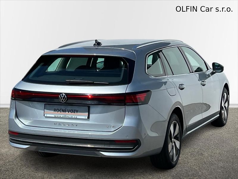 Volkswagen Passat Variant 1,5 eTSi 110kW 7DSG BUSINESS - fotka 2 z 28