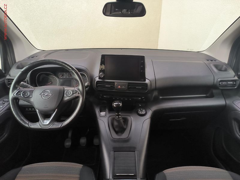 Opel Combo (2019) 1.5CDTi, Life, navi, panor - fotka 8 z 25