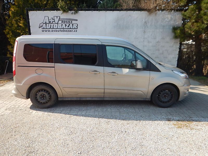 Ford Tourneo Connect 1.6 TDCi, 7 MÍST - fotka 6 z 29