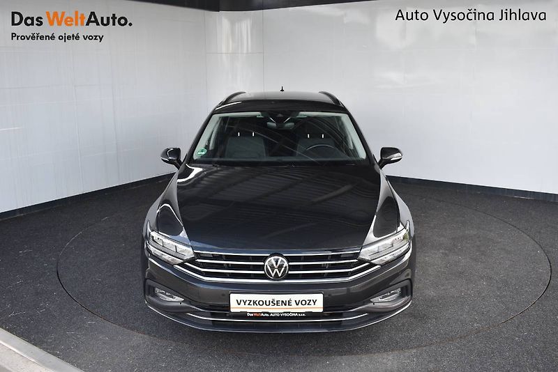 Volkswagen Passat Variant (2023) 1.5TSI 110kW DSG,Závěs - fotka 4 z 22