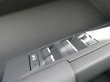 Land Rover Defender 110 3,0 S D200 - náhled 12