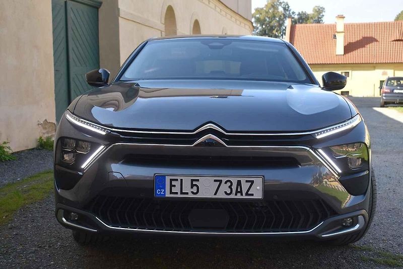 Auto je skvělé na delší rodinné výlety