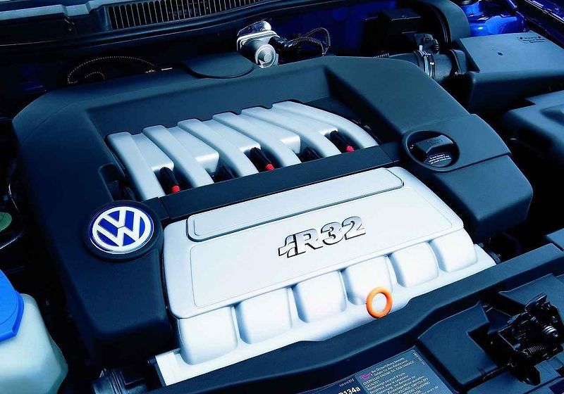 Volkswagen Golf R32 z roku 2002