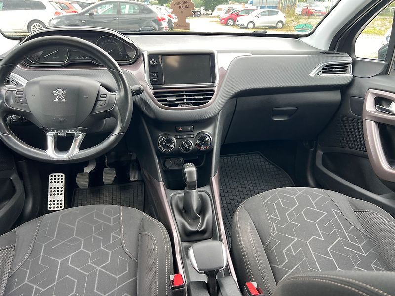 Peugeot 2008 1.6 HDI - fotka 11 z 15