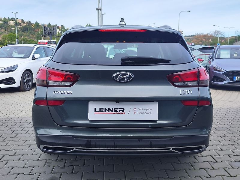 Hyundai i30 1.0 T-GDI/88kW Smart Navi DCT - fotka 6 z 33