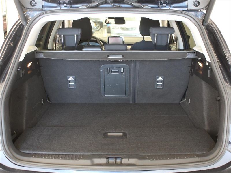 Ford Focus 1,5 EB 110kW AT Titan.X 1.maj. - fotka 22 z 24