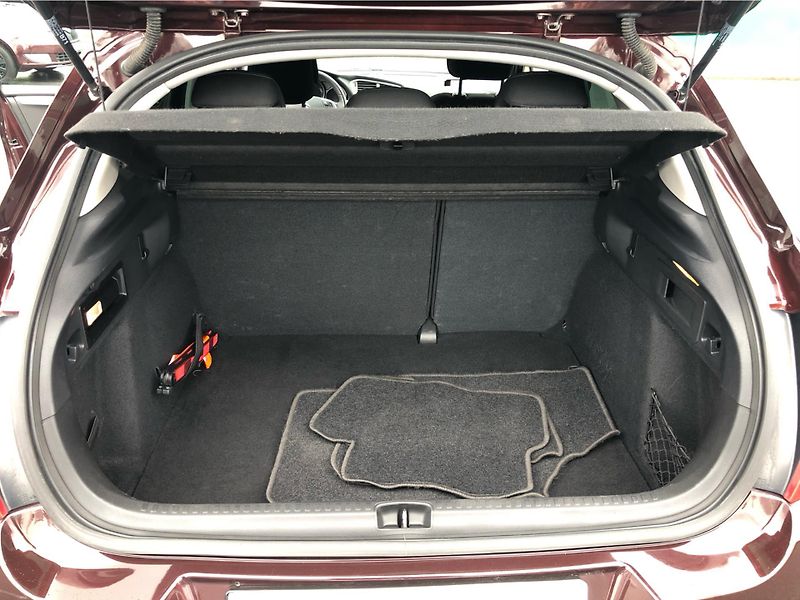 Citroën C4 1.6 HDi Attraction - fotka 13 z 23
