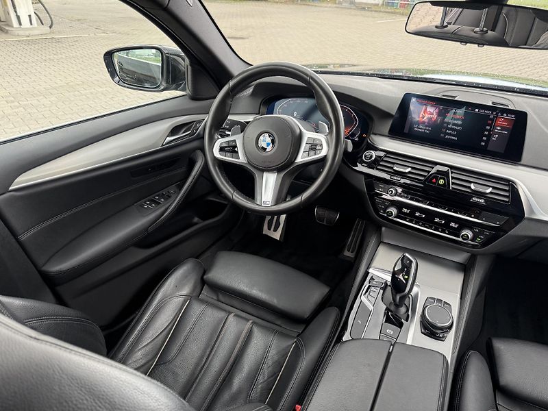 BMW Řada 5 520 x-Drive M-packet, tažné - fotka 8 z 11