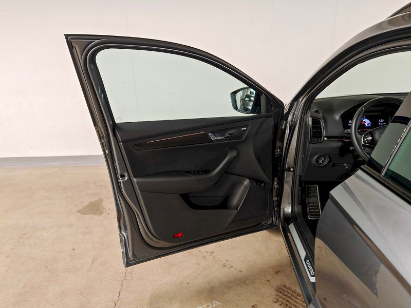 Škoda Karoq (2025) 1.5 TSI 110 kW DSG Sportline - fotka 20 z 31