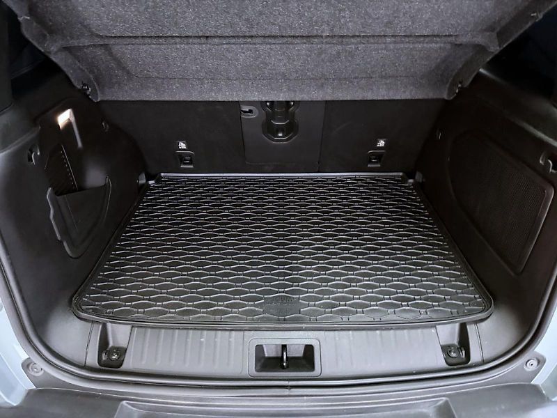 Jeep Renegade (2022) 1.3 T Plug-in Hybrid 4xe AT6 2 - fotka 21 z 21