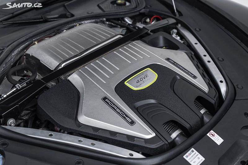 Porsche Panamera Turbo S E-Hybrid*CZ*záruka - fotka 8 z 41