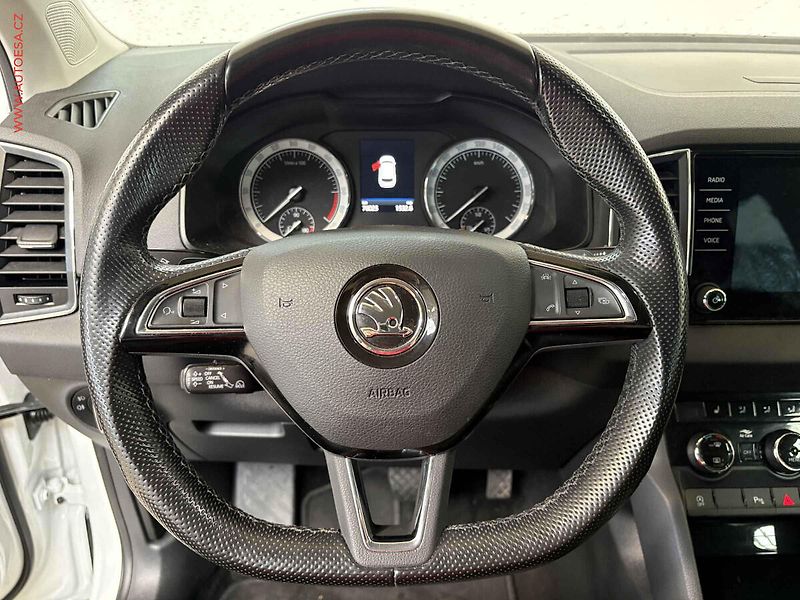 Škoda Karoq (2018) 2.0TDI 4x4, ČR, Style, DSG - fotka 17 z 18