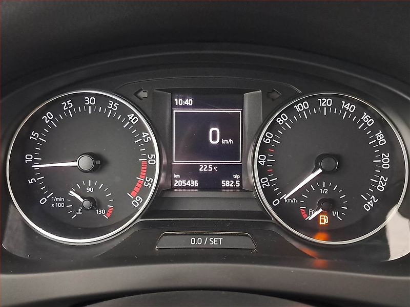 Škoda Rapid (2015) Spaceback 1.6 TDI - fotka 11 z 17