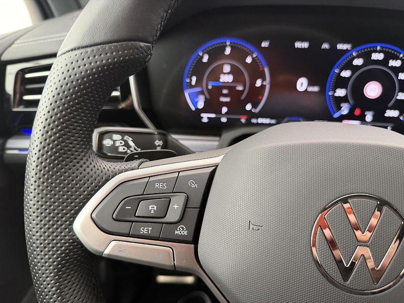 Volkswagen Touareg 3.0Tdi*210kw*DPH*Final-Edition - fotka 27 z 50