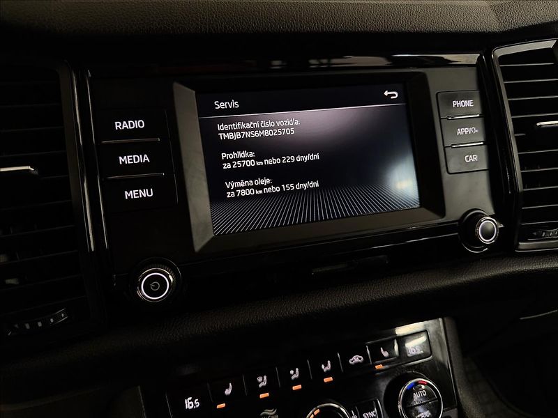 Škoda Kodiaq 1.5TSI 110kW MAN. TAŽNÉ 2XKOLA - fotka 21 z 37
