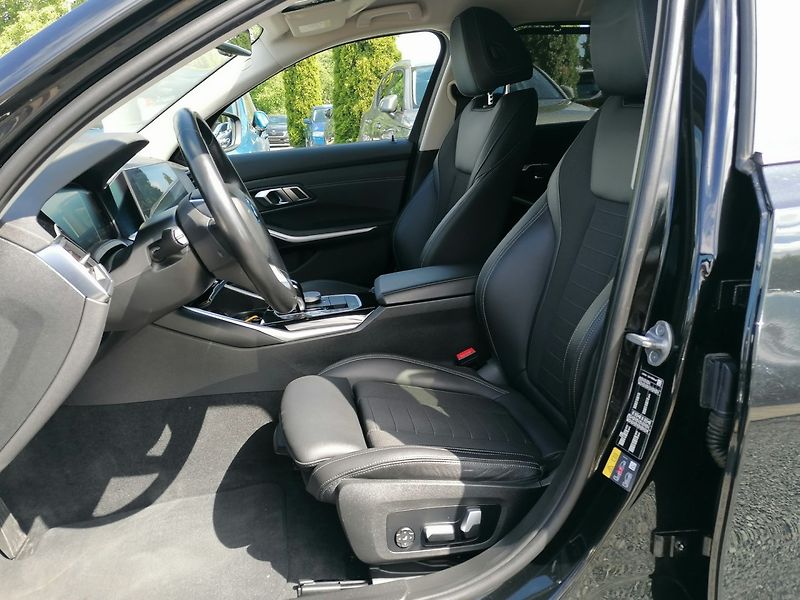 BMW Řada 3 (2022) REZERVACE! 320e PHEV - fotka 9 z 42