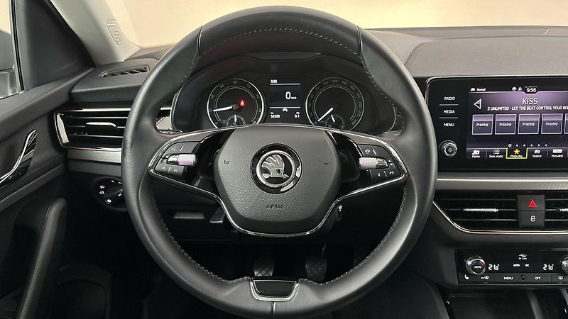 Škoda Scala 1.0 TSI Style - fotka 9 z 25