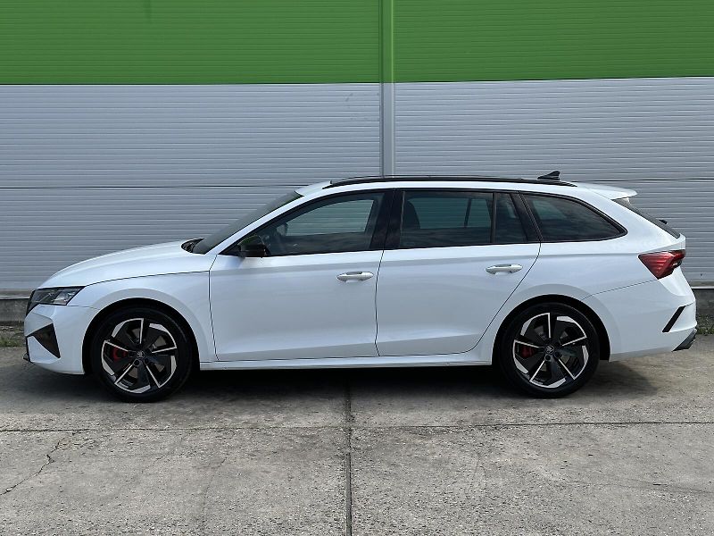 Škoda Octavia RS 2.0TSi DSG 265PS Matrix-LED - fotka 7 z 51