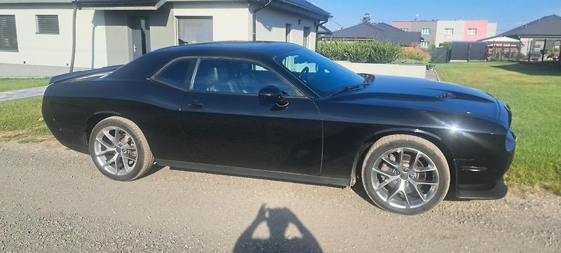 Dodge Challenger (2020) - fotka 3 z 9