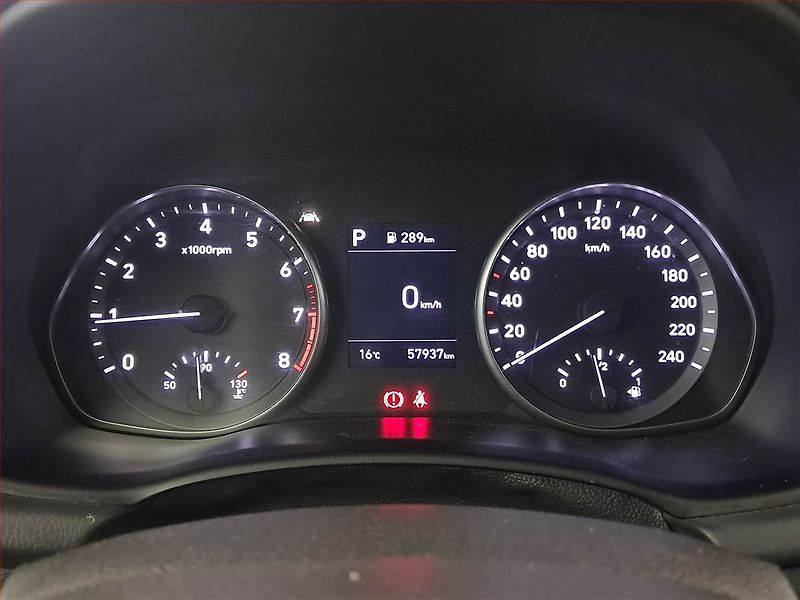 Hyundai i30 (2023) Smart 1.0 T-GDI - fotka 11 z 19