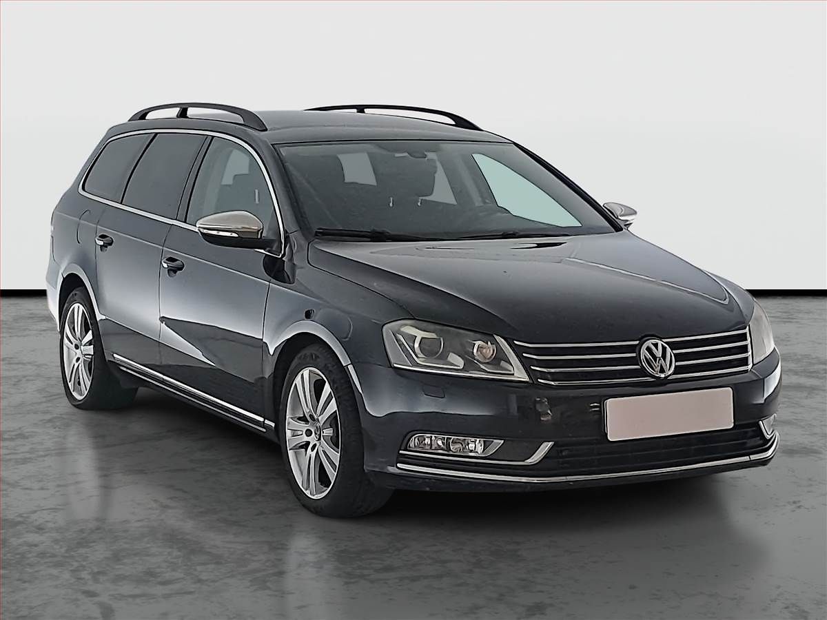 Volkswagen Passat 2.0 TDI, Navi, Xenony
