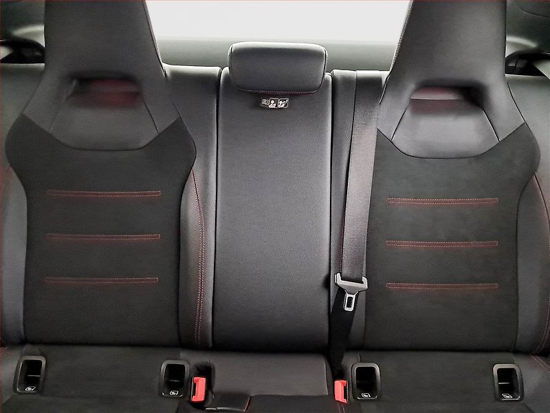 Mercedes-Benz CLA (2020) 200 d - fotka 10 z 19