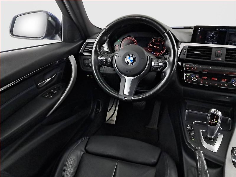 BMW Řada 3 (2019) M Sport 320 d xDrive - fotka 7 z 20