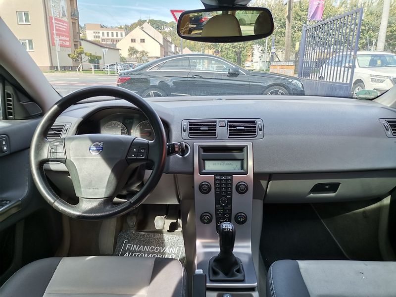 Volvo V50 (2005) 2.0D 100kw Klima Tažné Z. - fotka 10 z 26